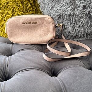 Michael Michael Kors Jet Set dbl zip Crossbody